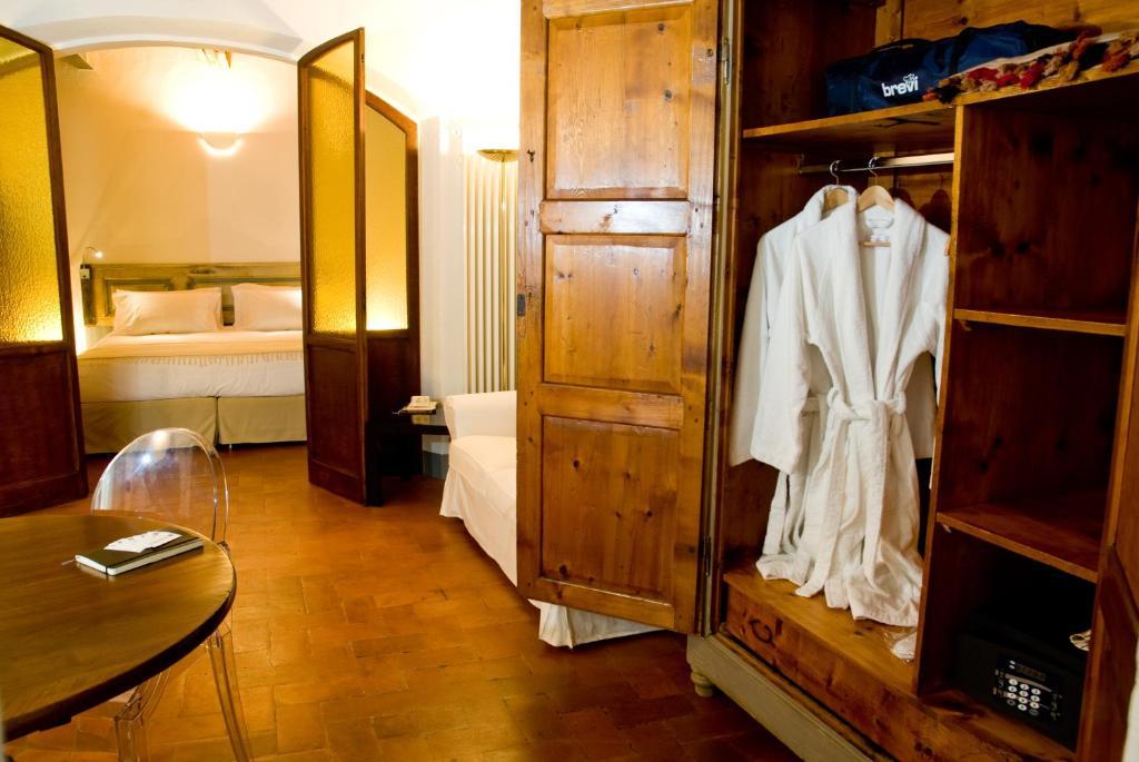 Callegherie 21 Boutique B&B Imola Phòng bức ảnh
